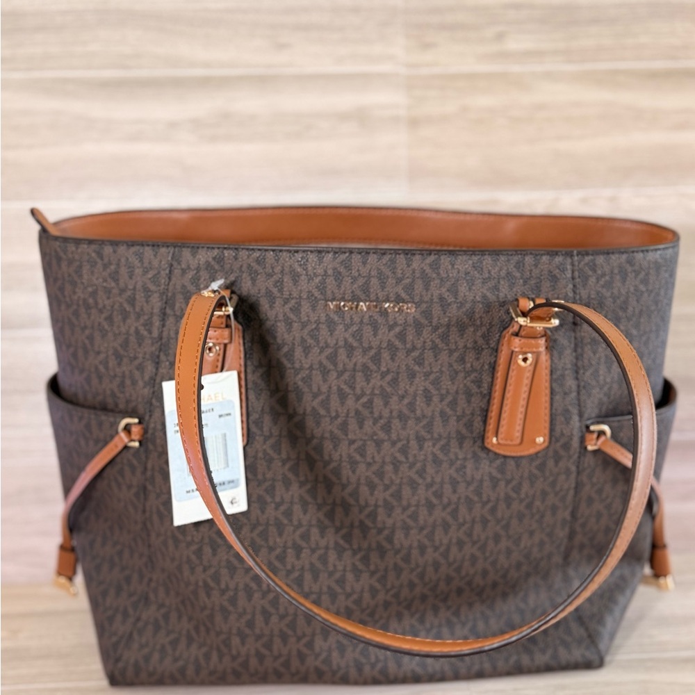Michael Kors Voyager East West Tote